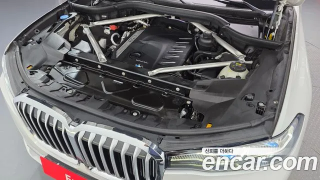 BMW X7 2021 thumb 6