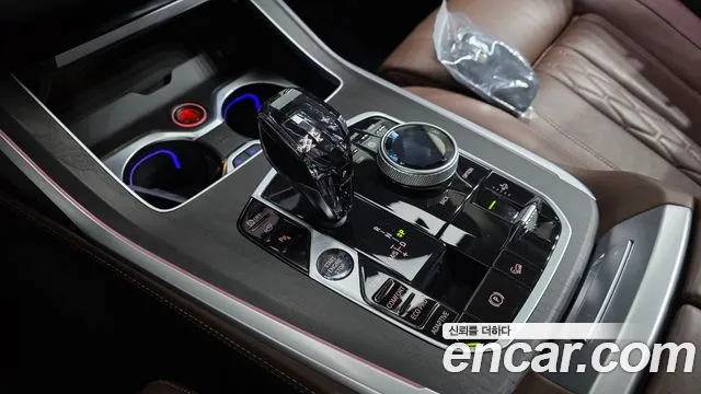 BMW X7 2021 thumb 9