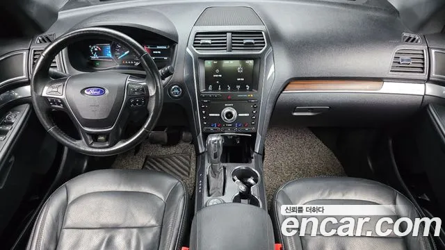 Ford Explorer 2019 thumb 7