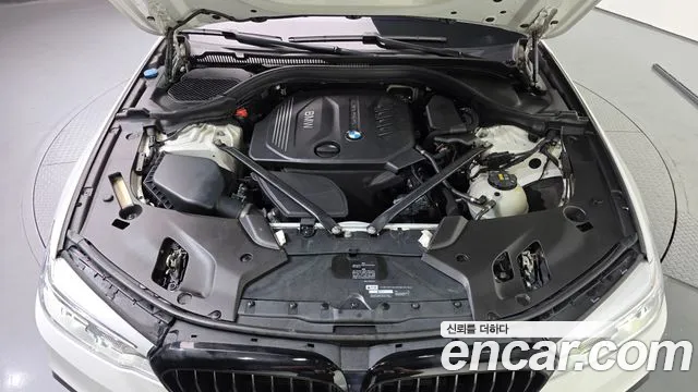 BMW 5 серии 2017 thumb 6