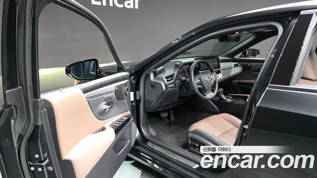 Lexus ES 2023 thumb 10