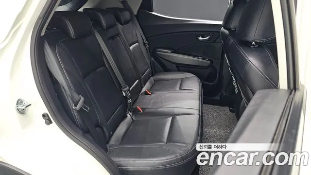 KG_Mobility_Ssangyong TIBOLI 2017 thumb 11