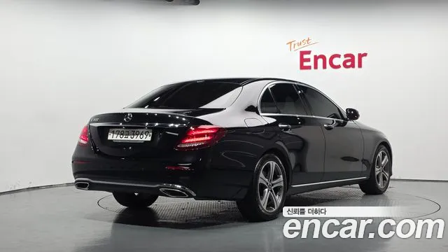 Mercedes-Benz E-Класс 2019 thumb 2