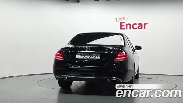 Mercedes-Benz E-Класс 2019 thumb 4