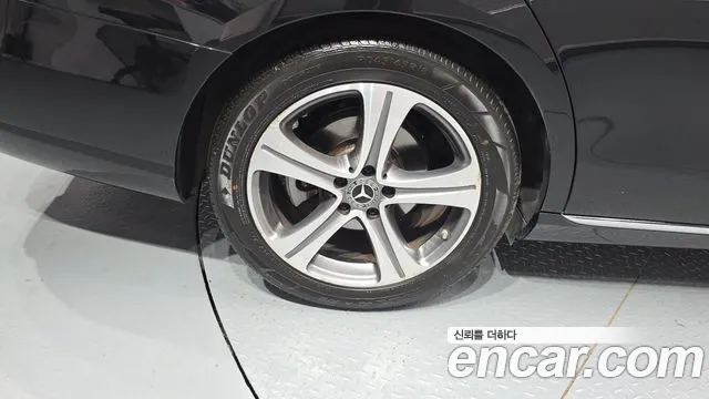 Mercedes-Benz E-Класс 2019 thumb 5