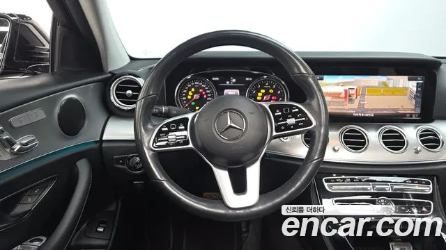 Mercedes-Benz E-Класс 2019 thumb 12