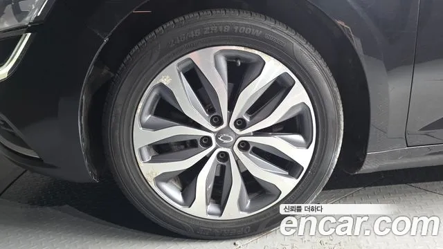 Renault Megane 2016 thumb 5