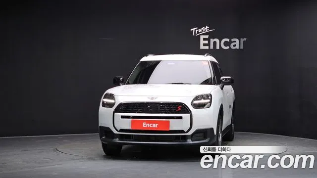 Mini Countryman 2026 thumb 3