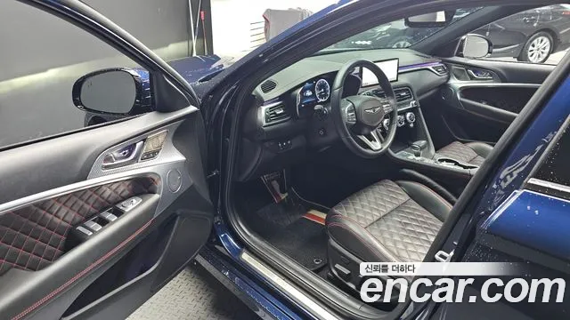 Genesis G70 2020 thumb 10