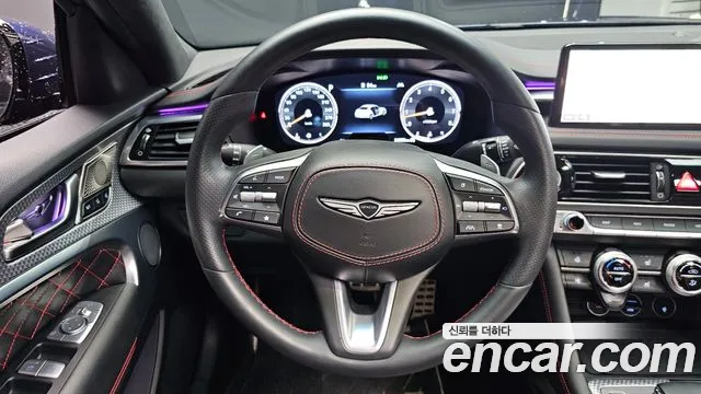 Genesis G70 2020 thumb 12