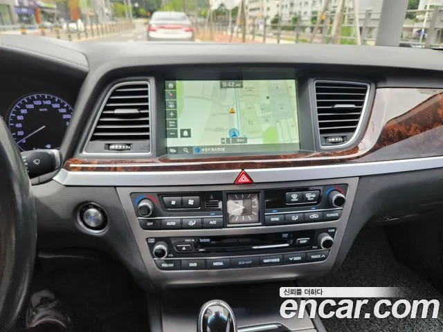 Hyundai Genesis 2014 thumb 3