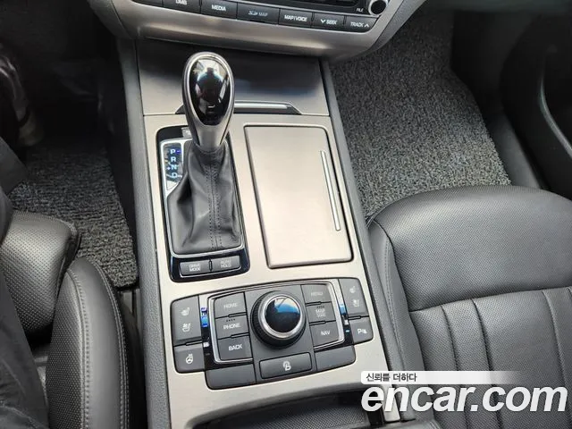 Hyundai Genesis 2014 thumb 4