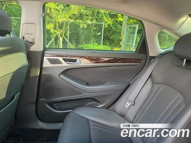 Hyundai Genesis 2014 thumb 9