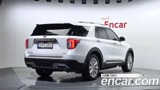 Ford Explorer 2021 thumb 2