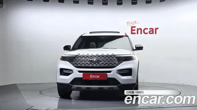 Ford Explorer 2021 thumb 3