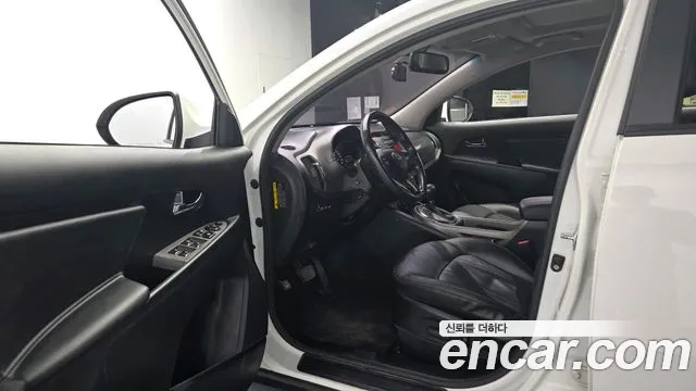Kia Sportage 2013 thumb 10