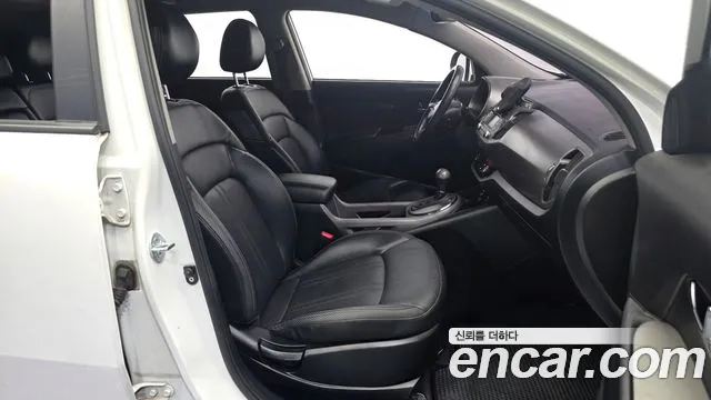 Kia Sportage 2013 thumb 11