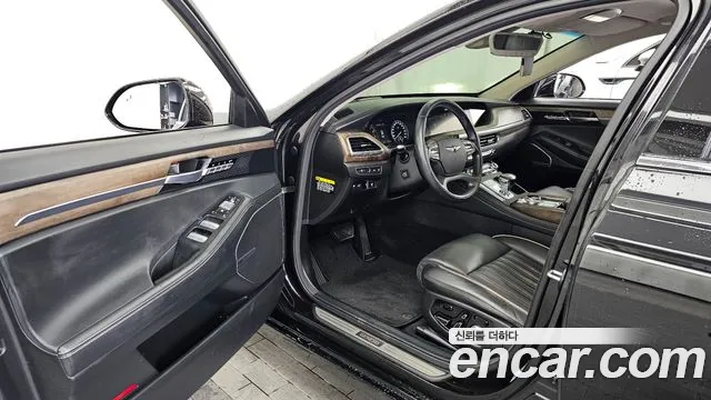 Genesis G90 2019 thumb 10