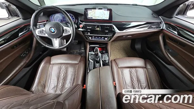 BMW 5 серии 2018 thumb 7