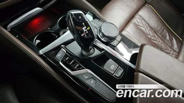 BMW 5 серии 2018 thumb 9