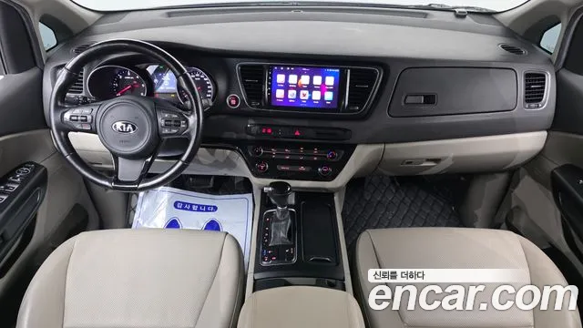 Kia Carnival 2014 thumb 7