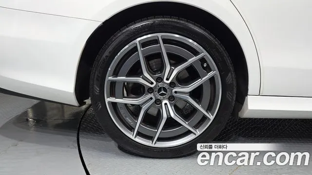 Mercedes-Benz E-Класс 2021 thumb 5