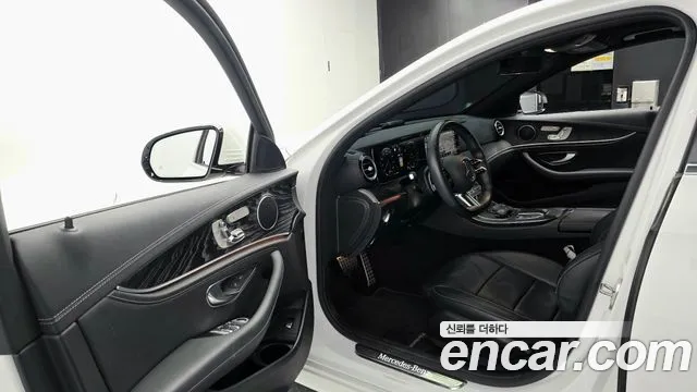 Mercedes-Benz E-Класс 2021 thumb 10