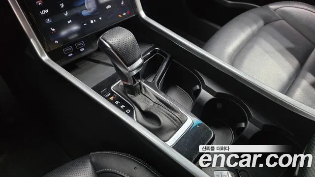 KG_Mobility_Ssangyong Torres 2022 thumb 9