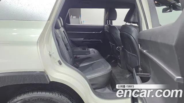 KG_Mobility_Ssangyong Torres 2022 thumb 11