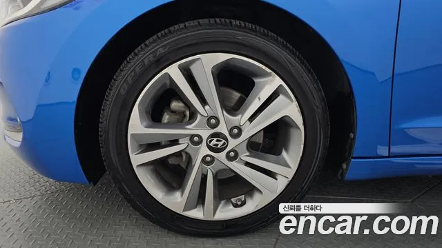 Hyundai Avante 2017 thumb 5