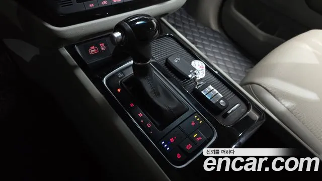 Kia Carnival 2014 thumb 8
