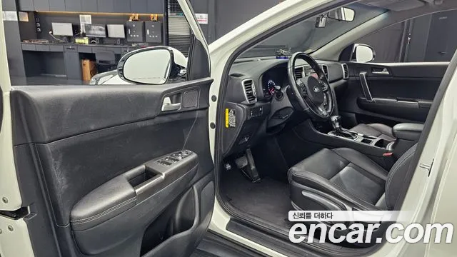 Kia Sportage 2018 thumb 10
