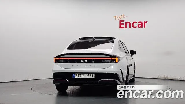 Hyundai Sonata 2023 thumb 4