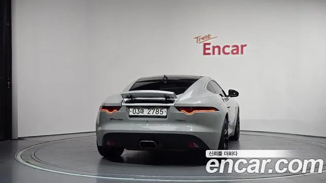 Jaguar F-Type 2018 thumb 4