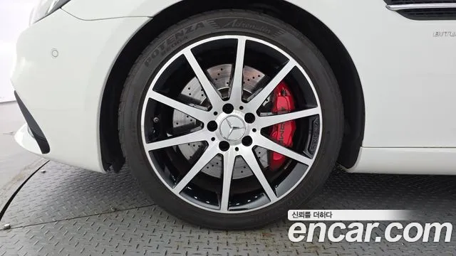 Mercedes-Benz SLC-Class 2018 thumb 5