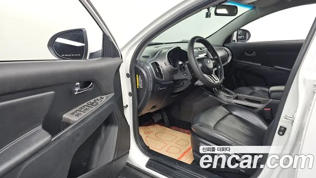 Kia Sportage 2013 thumb 10