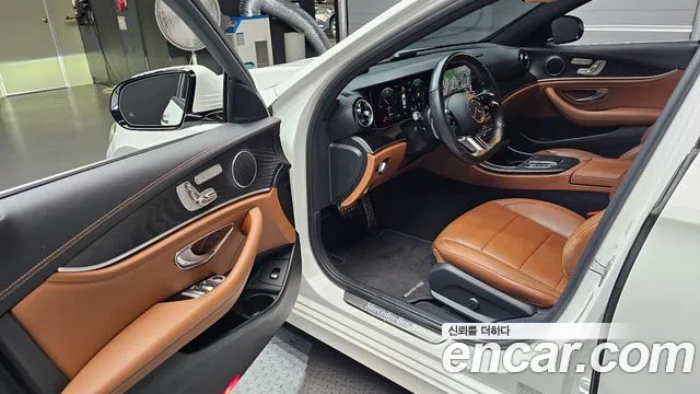 Mercedes-Benz E-Класс 2020 thumb 10