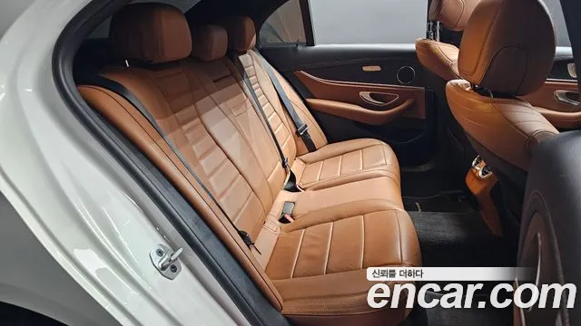 Mercedes-Benz E-Класс 2020 thumb 11