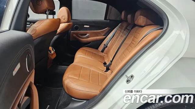 Mercedes-Benz E-Класс 2020 thumb 12