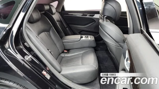 Genesis G80 2019 thumb 11