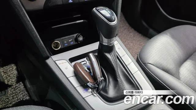 Hyundai Avante 2018 thumb 9