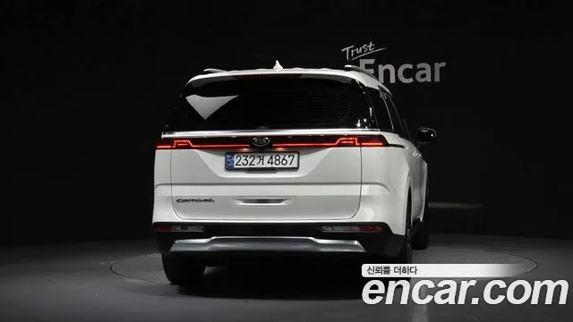 Kia Carnival 2020 thumb 4