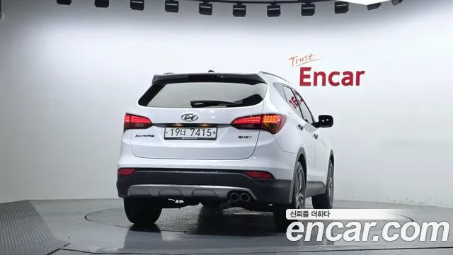Hyundai Santa Fe 2013 thumb 4
