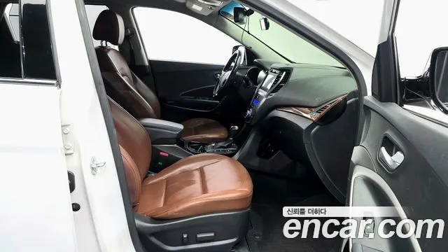Hyundai Santa Fe 2013 thumb 11