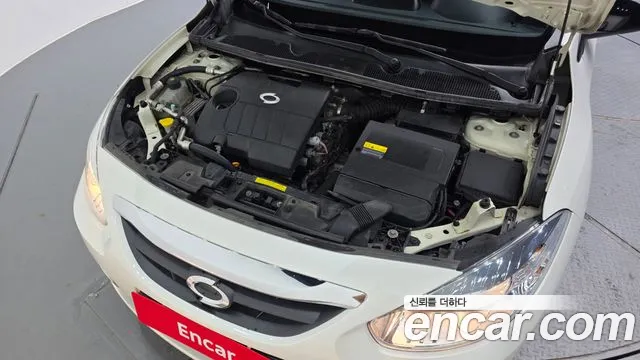 Renault Fluence 2012 thumb 6