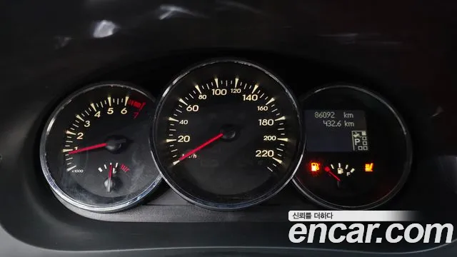 Renault Fluence 2012 thumb 8