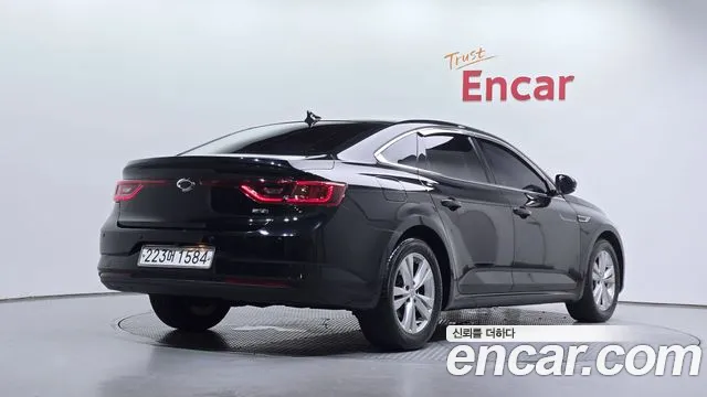 Renault Megane 2016 thumb 2