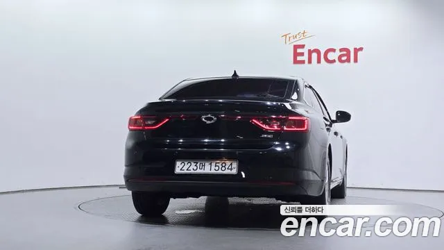 Renault Megane 2016 thumb 4