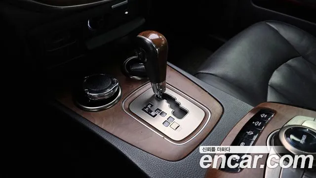 KG_Mobility_Ssangyong Chairman 2014 thumb 8