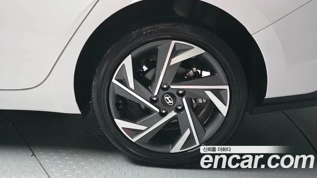 Hyundai Avante 2024 thumb 5
